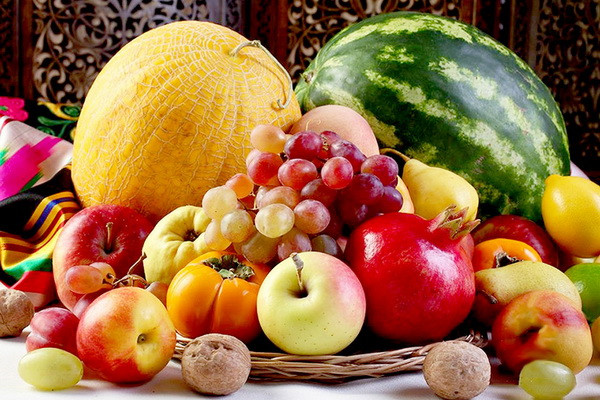 Сколько фруктов и овощей экспортировал Узбекистан за четыре месяца?