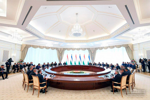 A breakthrough year in history of bilateral relations between Uzbekistan and Tajikistan