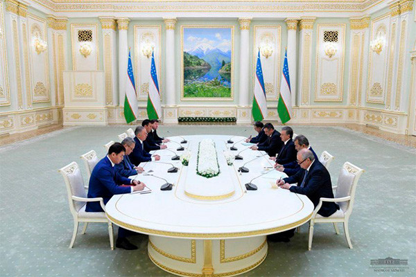 President of Uzbekistan receives Chairman of Mazhilis of Parliament of Kazakhstan