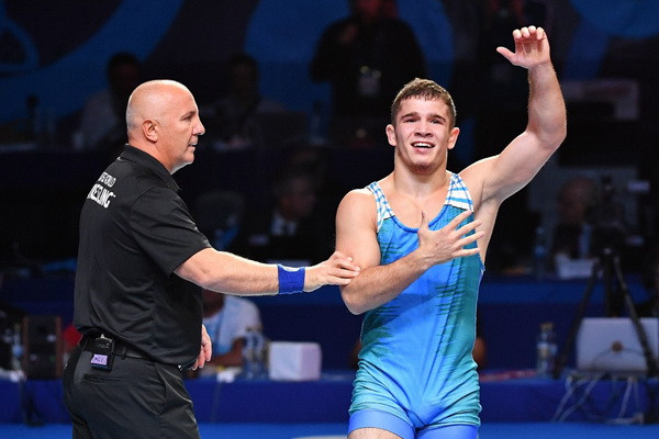 Aram Vardanyan advances to quarterfinals at Paris 2024 Olympics
