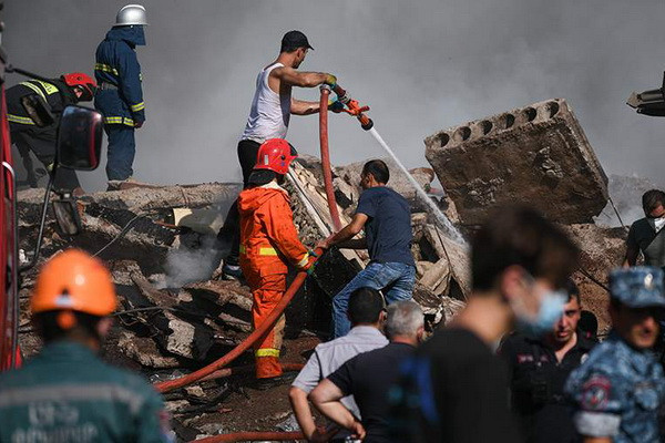 Two days of mourning declared in Armenia in connection with the explosion in the Yerevan shopping center