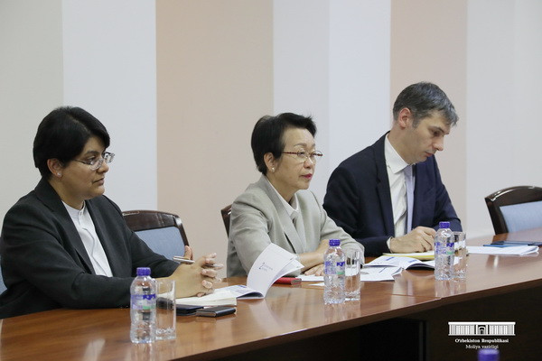 Ministry of Finance holds a meeting with the delegation of the Asian Infrastructure Investment Bank