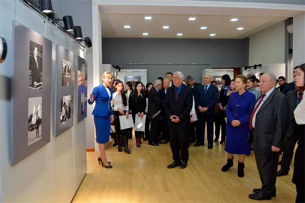Exhibition devoted to Islam Karimov takes place in Tashkent