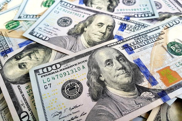 Kazakhstan bans the export of foreign currency if its equivalent exceeds US$10,000