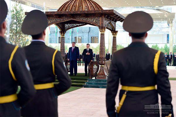 Official welcoming ceremony of the President of Tajikistan takes place