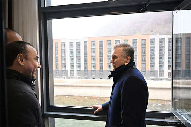 Prezident Shavkat Mirziyoyev qurilayotgan Ugam River turizm majmuasiga tashrif buyurdi