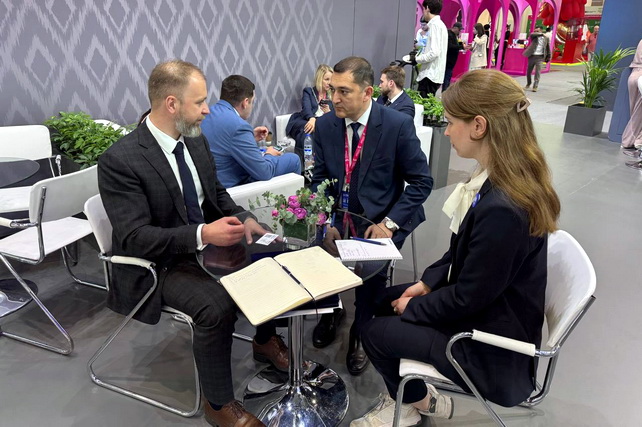 “RENERA” kompaniyasi bilan O‘zbekistonda litiy-ion akkumulyatorlar ishlab chiqarish masalalari muhokama qilindi