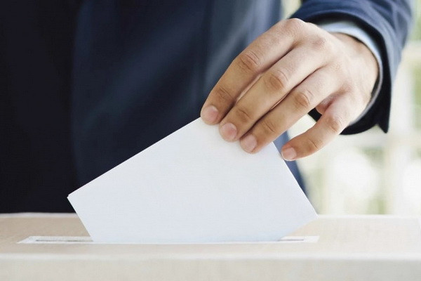 On the first day of the election of the chairman of the mahalla, 52% of the current chairmen win