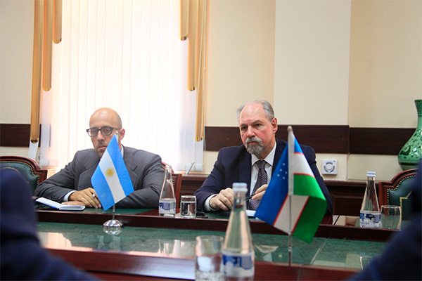 Uzbekistan and Argentina discuss cooperation in trade and economic sphere
