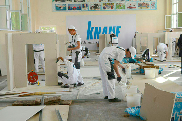 Tashkent hosts contest “Master of construction-make up works”