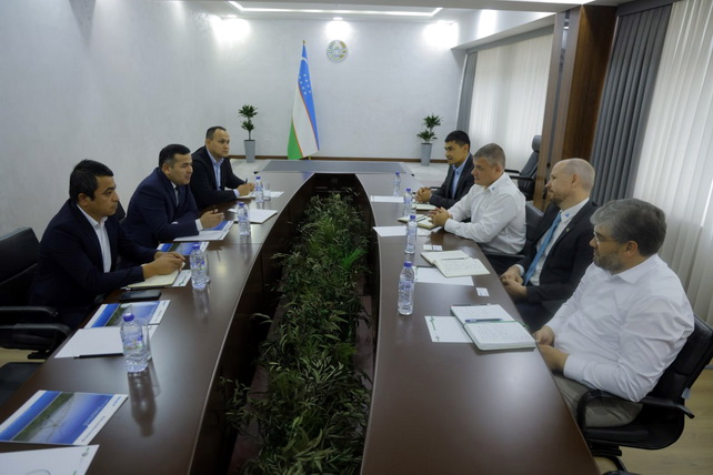Ministry of Agriculture of Uzbekistan and Valmont Irrigation Discuss Implementation of Water-Saving Technologies