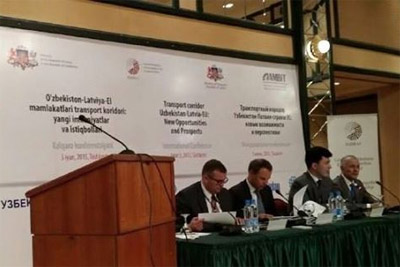 В Ташкенте обсудили развитие транспортных коридоров