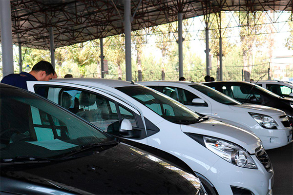 GM Uzbekistan concludes contracts to sell cars for 3.85 billion soums