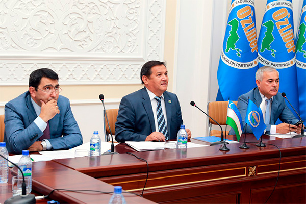 Tashkent – Saint Petersburg online teleconference on expanding cooperation in textile industry