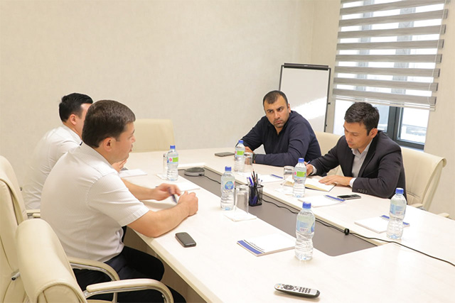 Uzelttehsanoat and Novey Tech discuss new mobile and smartphone production project
