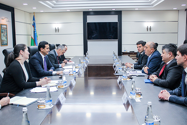 Minister of Investment and Foreign Trade receives a delegation from the EBRD