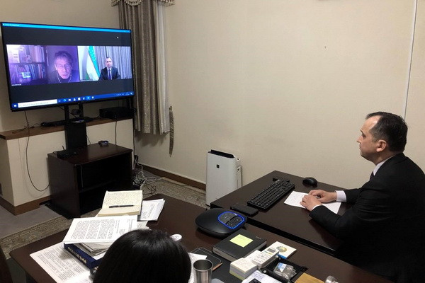 Issues of cooperation with Rissho University discussed