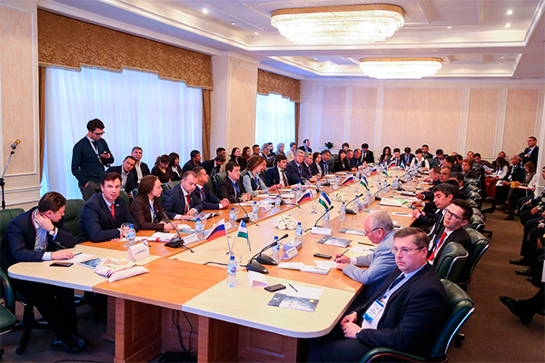 Textile workers of Uzbekistan and Russia sign three cooperation agreements