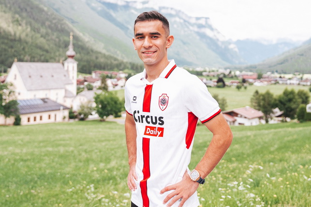 Pakhtakor Midfielder Urinboev Joins Belgian Side Antwerp