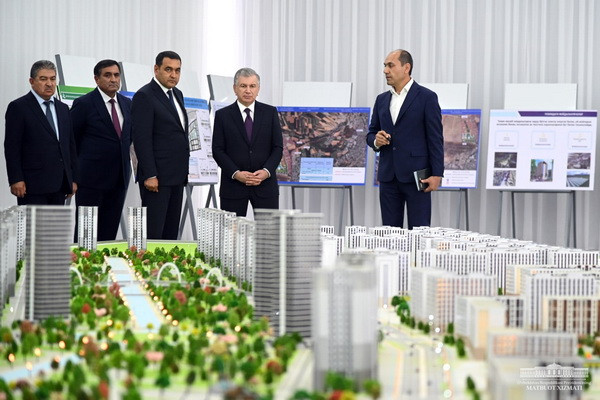 A new neighborhood is being built in the city of Ferghana