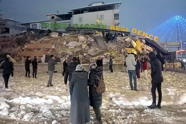 Over 500 dead in two countries: what is known about the earthquake in Turkey at the moment