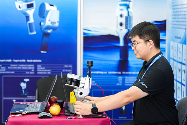 Tashkent Hosts Exhibition of Chinese High-Tech Solutions and Industrial Equipment