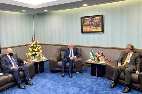 Furkat Sidikov holds a meeting with the Deputy Minister of Foreign Affairs of Malaysia