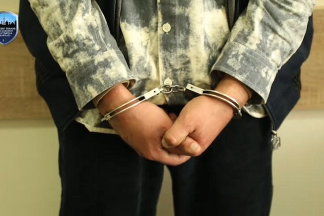В Наманганской области задержаны помощник хокима и сотрудник кадастра по делам о коррупции