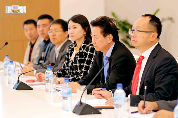 Tashkent discusses cooperation with foreign business circles