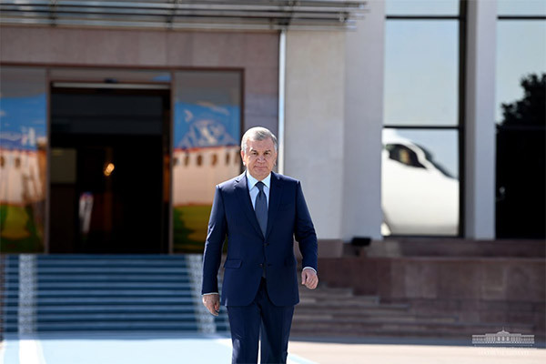 Президент Самарқандга жўнаб кетди