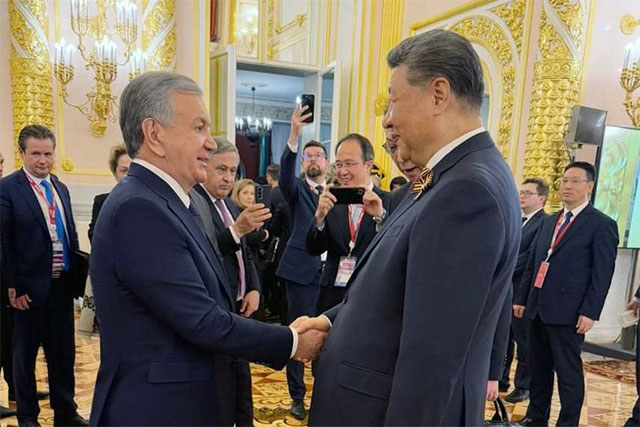 Shavkat Mirziyoyev Moskvada norasmiy uchrashuvlar o‘tkazdi