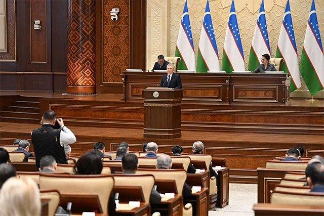 FVV rahbariyati byurokratiya va qonunbuzarliklar uchun lavozimidan ozod etildi