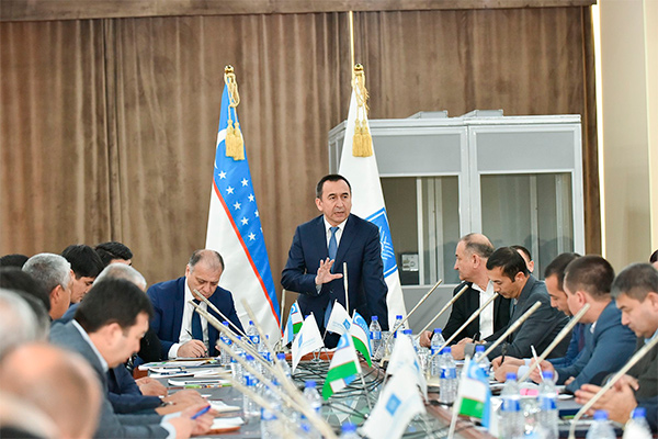 Development of cluster system in textile sector considered