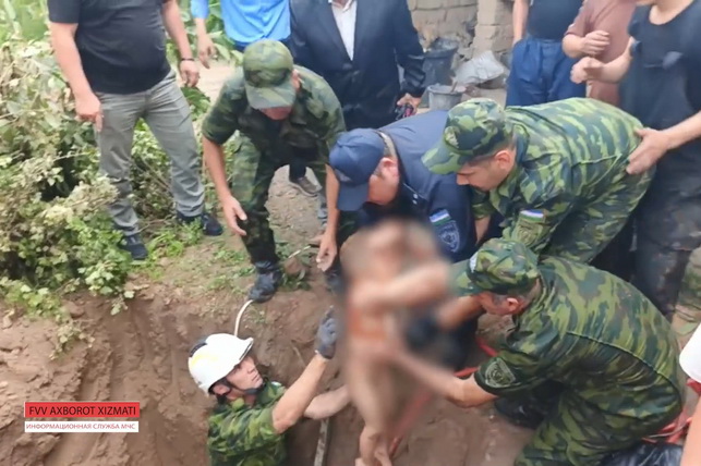 В Ташкентской области спасли упавшего в трубу ребенка