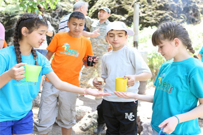 Sen Yolg’iz Emassan organizes trip for students of Mercy houses to mountains