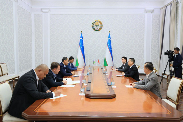 Ferghana Hokim Discusses Major Investment Projects with Chinese Company Peng Rui