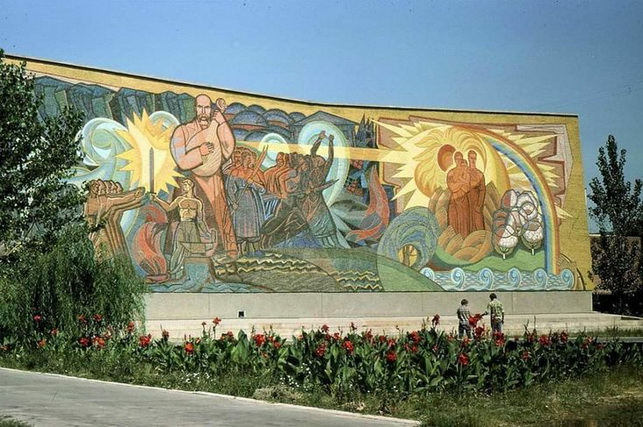 Tashkent Mosaic case wins at two prestigious international festivals