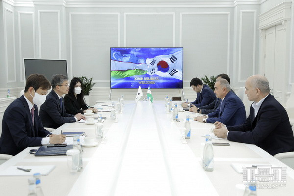 Tashkent mayor holds meeting with the Ambassador of the Republic of Korea