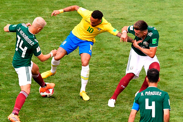 Brazil beat Mexico 2-0 in their World Cup last 16 clash
