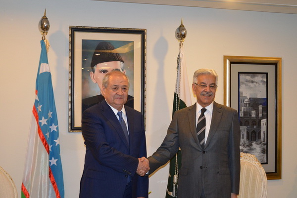 Uzbek, Pakistan FMs hold meeting to discuss ties