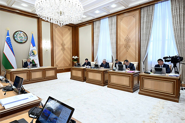 Мирзиёев поставил Намангану цель привлечь 5 млрд долларов инвестиций в 2026 году