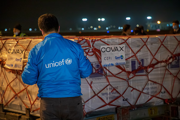 UNICEF delivers 660,000 doses of coronavirus vaccine to Uzbekistan