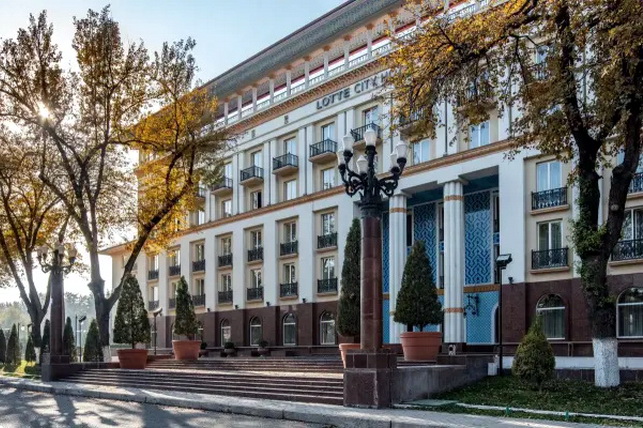 Хокимият Ташкента опроверг слухи о сносе гостиницы «Ташкент»