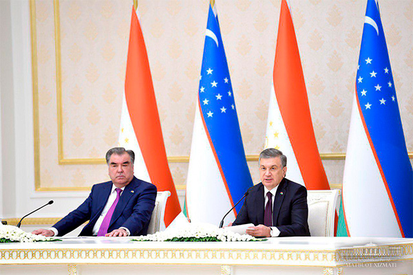 Over 1m people cross Tajik-Uzbek border in six months
