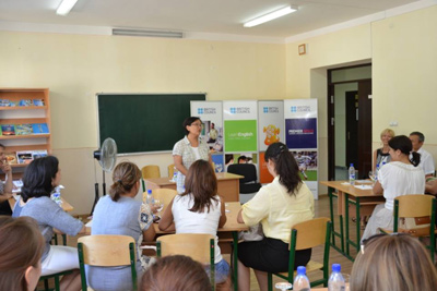 English language teachers participate in training in Tashkent