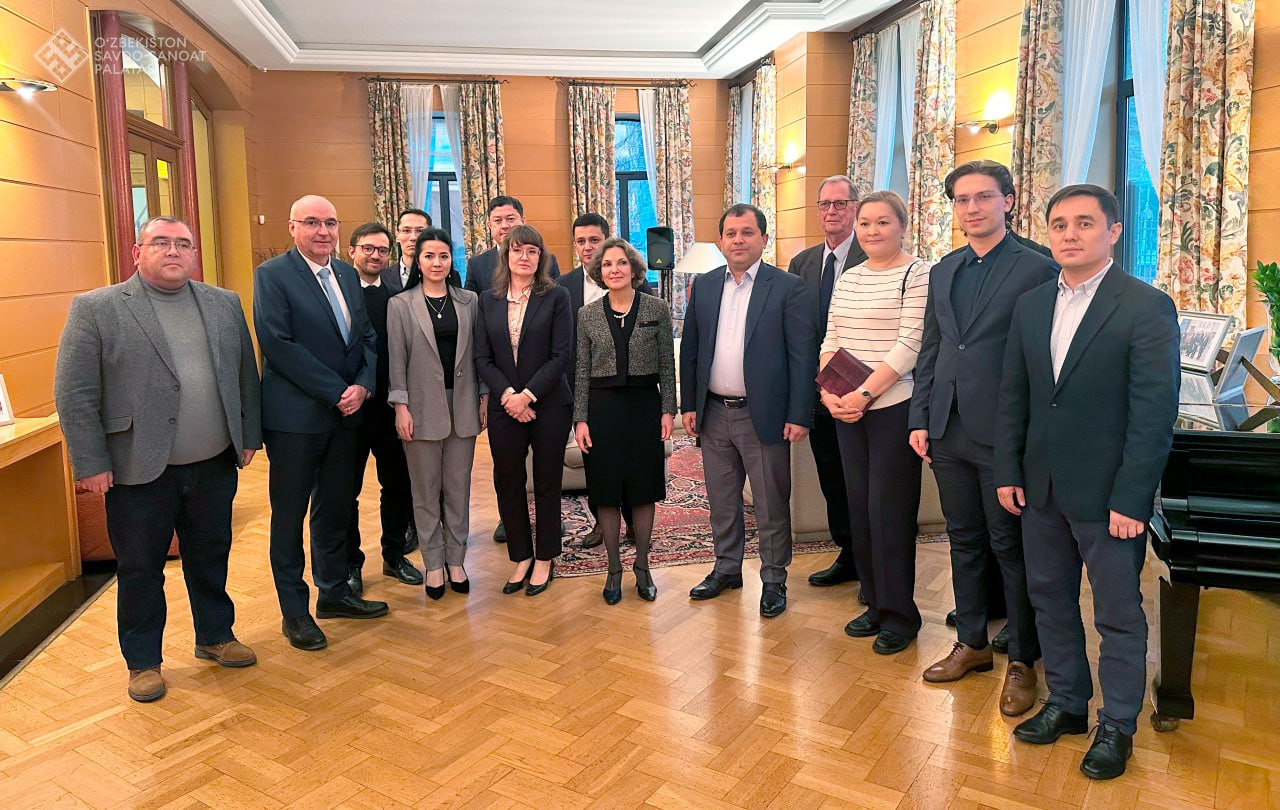 The Chairman of the Chamber of Commerce and Industry of Uzbekistan meets with investors at the French Embassy in Uzbekistan