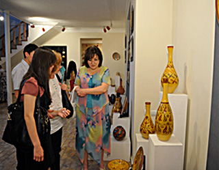 Rakhimovs’ exhibition starts in Uzbekistan