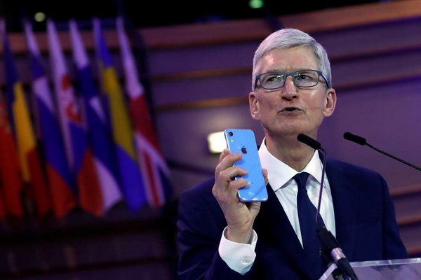 Apple CEO hints at lowering iPhone prices