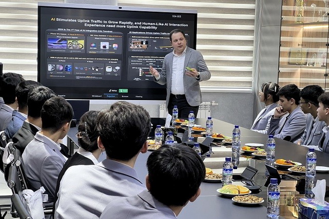 Huawei hosts educational roadshow ahead of annual internship program