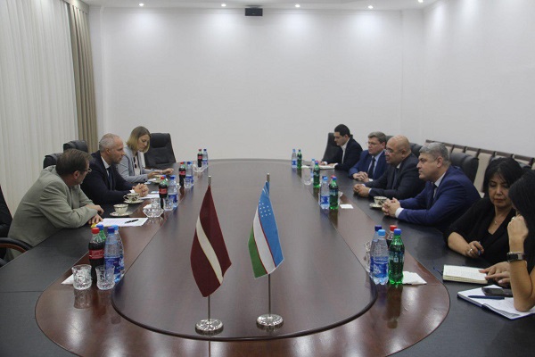 Uzbekistan Airways, DNATA discuss cooperation issues